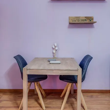 Guesthero - Charming Studio Near Navigli ミラノ