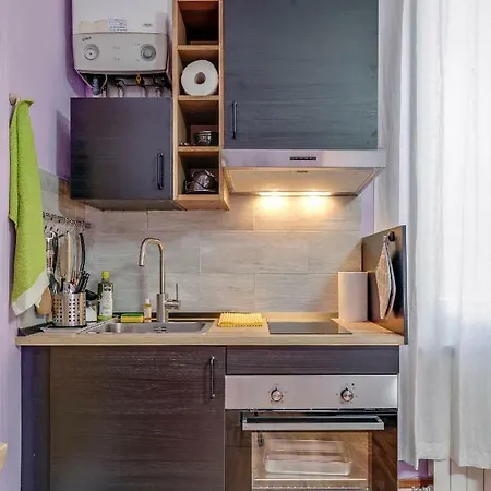 Guesthero - Charming Studio Near Navigli ミラノ