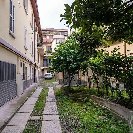 アパート Guesthero - Charming Studio Near Navigli ミラノ